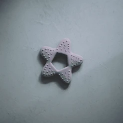 Filibabba Bijtring Ster Natuurlijk Rubber - Light Lavendel -Kinderspeelgoed filibabba bijtring ster natuurlijk rubber light lavendel a333540 4