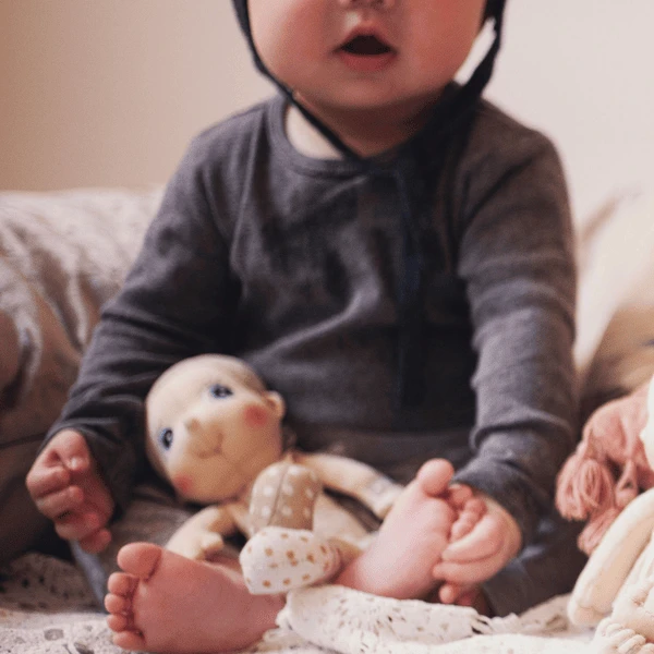 Rubens Barn Doll Elm - Mini Ecobuds 2 Rubens Barn Doll Elm - Mini Ecobuds - Afbeelding 2